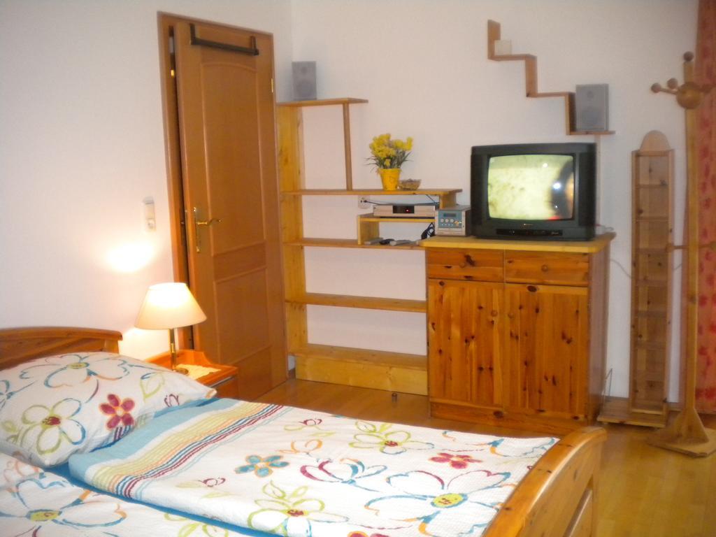 Ferienwohnung Anna Zechner ฟลาทอาค ห้อง รูปภาพ